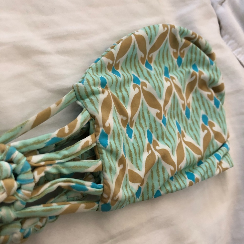 Frankies Bikinis bathing suit top